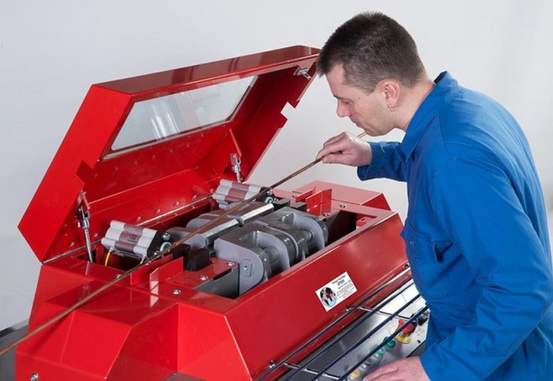 PWM’s “EP500” rod welder on show WIRE