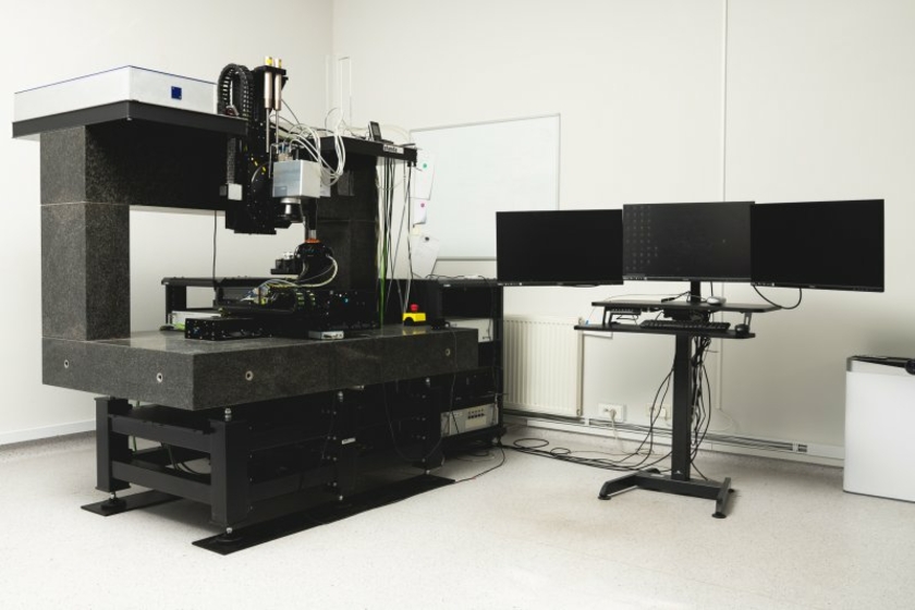 machine-tool-femto-laser-Copyright-Nota.jpg