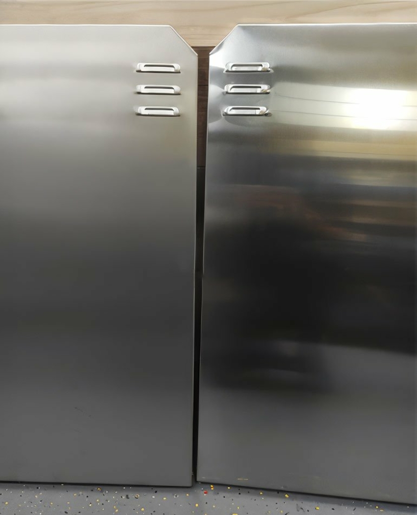 Oberflaeche-Edelstahl-Copyright-Bucher-Stahlhandel.jpg