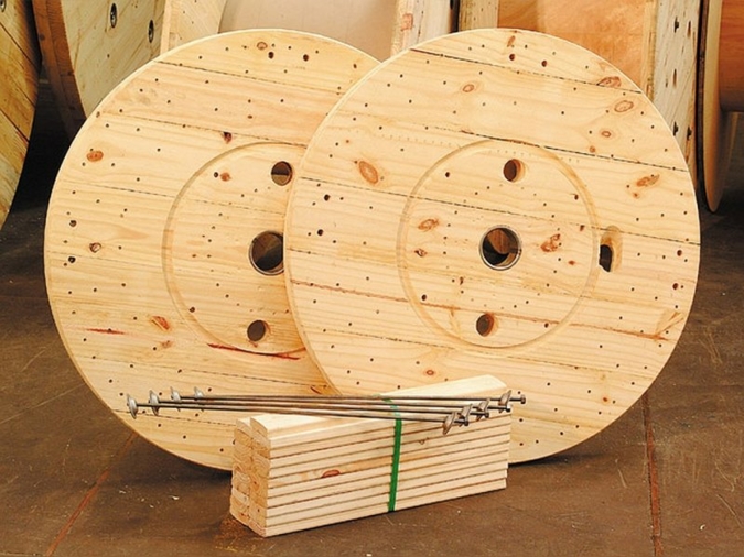 wooden-reels.jpg