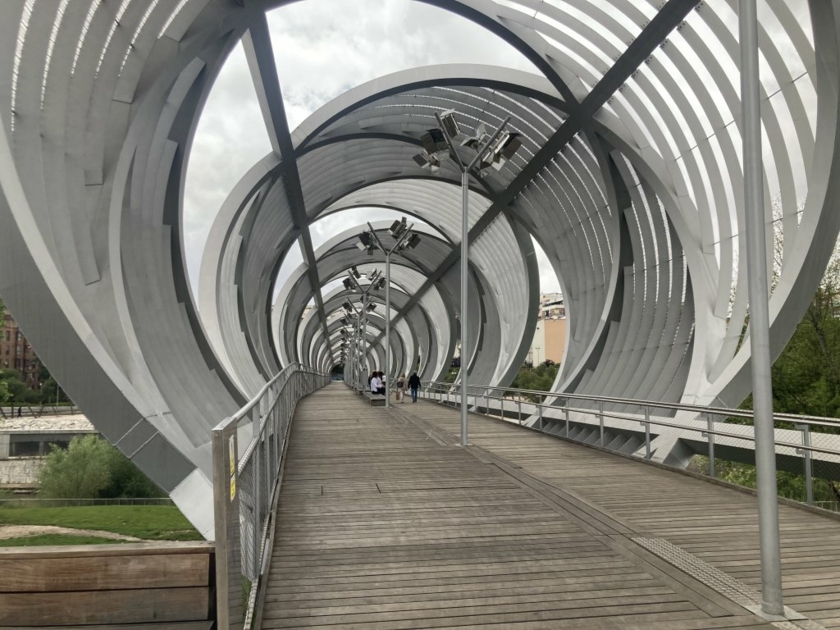 Pasarela-del-Arganzuela-Bruecke-Copyright-A-Bittis.jpg