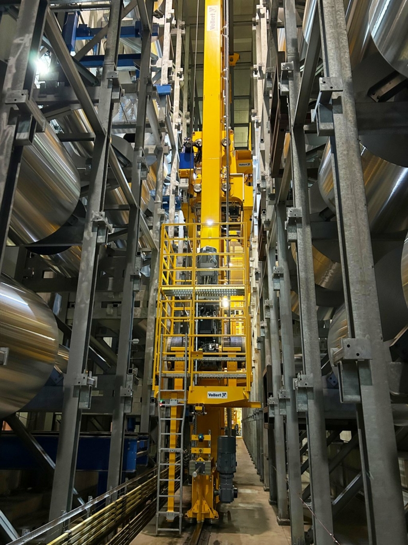 Intralogistik-Loesung-fuer-Alu-Coils-Copyright-Vollert.jpg
