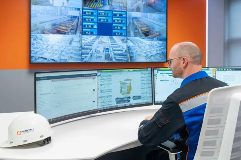 central-operation-cockpit-Copyright-Primetals.jpg