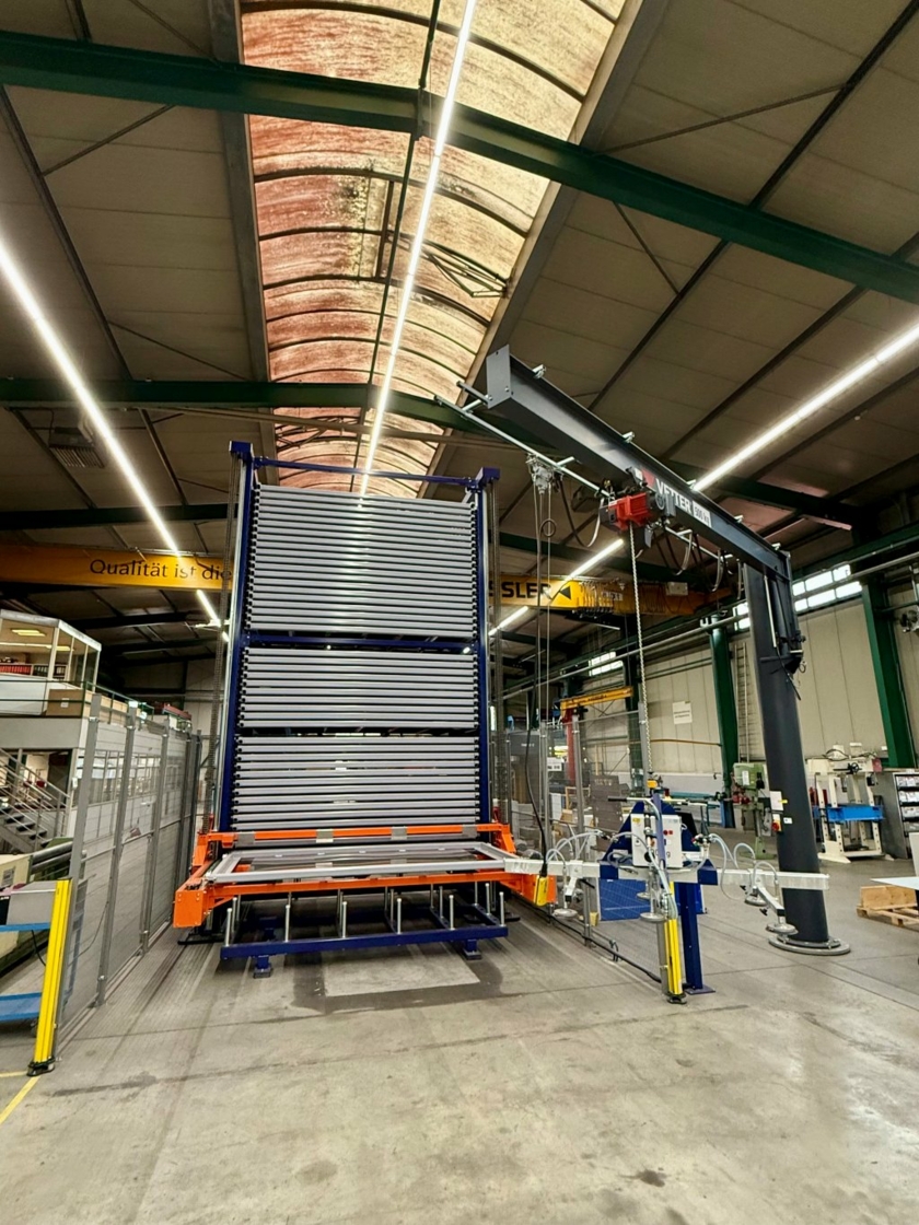 Automatisiertes-Blechlager--Copyright-Karl-Heinz-Haeussler-GmbH.jpg