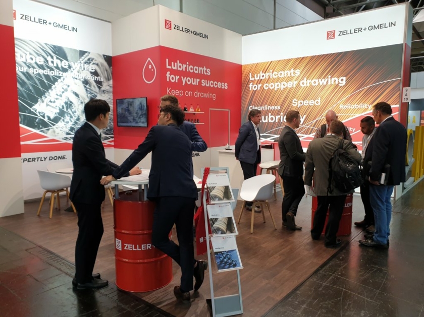 Messestand-wire.jpg