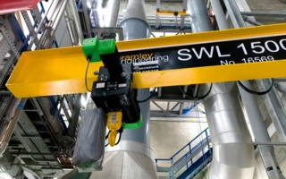 Giga-Kettenzug-Copyright-Stahl-Crane-Systems.jpg