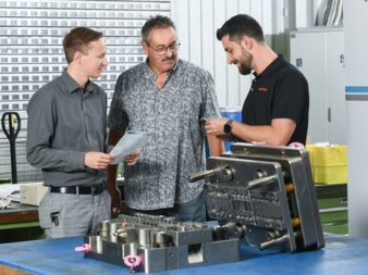 Lucas-Hoeer--Andreas-Ziller-und-Alexander-Sulz--Copyright-Oerlikon-Balzers.jpg