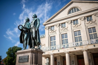 Goethe-und-Schiller-Weimar-.jpg