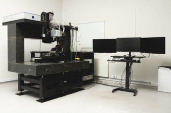machine-tool-femto-laser-Copyright-Nota.jpg