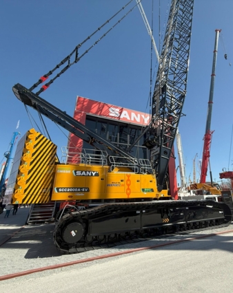200-Tonnen-Raupenkran-Copyright-Danfoss-Sany.jpg