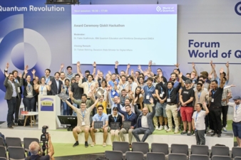 Gruppenbild-ohne-Quanten-auf.jpg