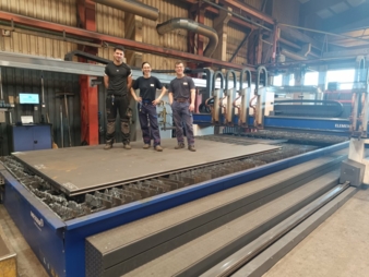 Messer-Cutting-AWB-II.jpg