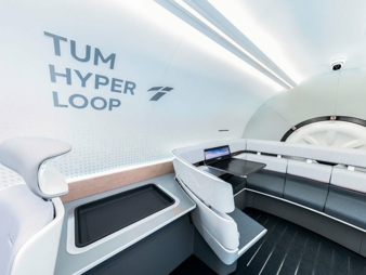 Hyperloop-Interieur.jpg