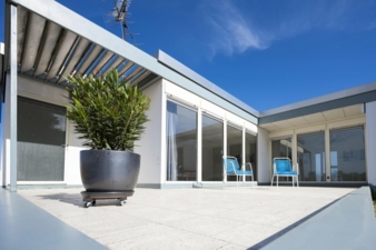 Stahl-Bungalow-von-Hoesch.jpg