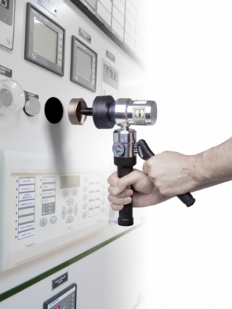 Handstanze-Copyright-Rittal-Automation-Systems.jpg