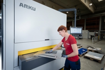 Entgraten-Copyright-Arku-Maschinenbau.jpg