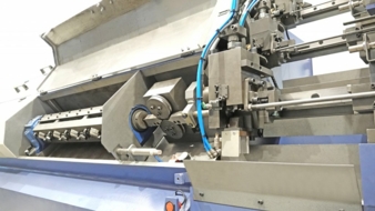 Flying-shear-cutter.jpg