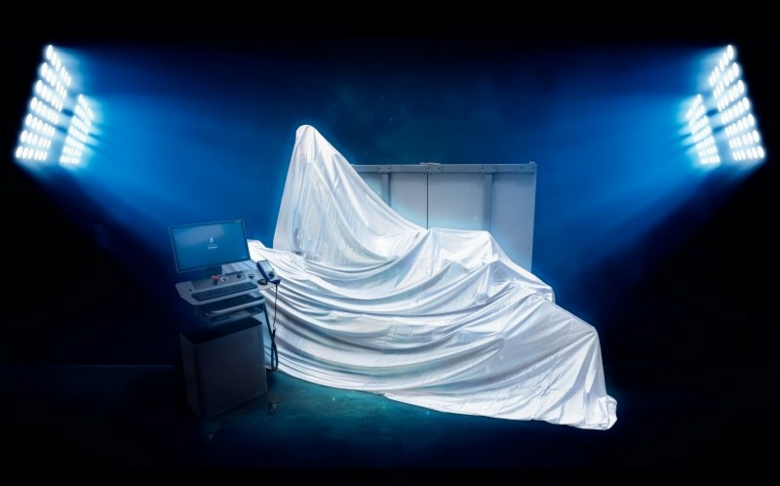 Internationale Weltpremiere der „Multi-FMU 32“