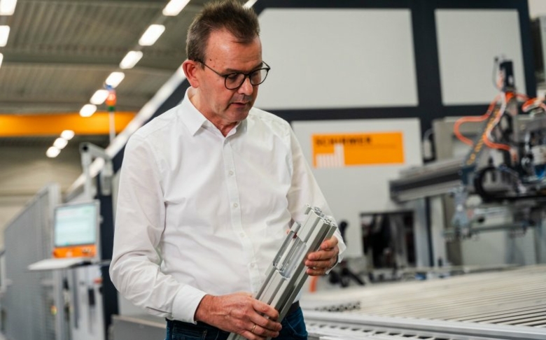 Schirmer forciert Aluprofil-Bearbeitung