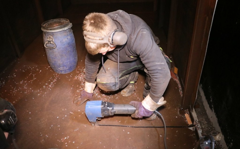 Ein Dickblechnibbler für den Demolition Man