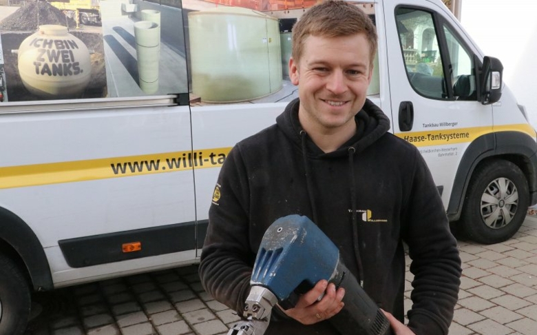 Handschuhe an, Gehörschutz auf: „Weg ist der Tank!“